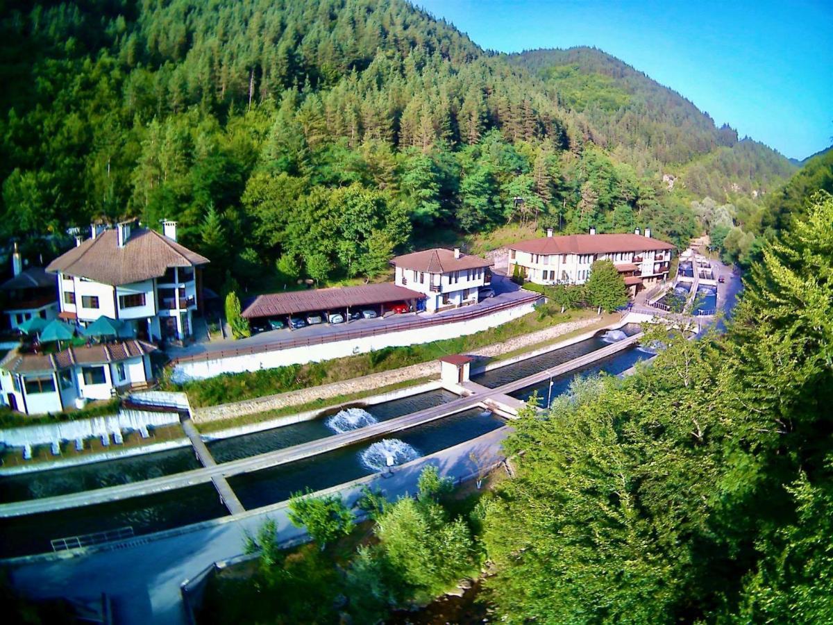 Fisherman'S Hut Family Hotel Beden Exterior foto