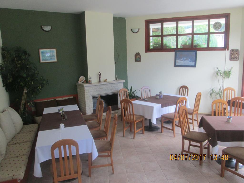 Fisherman'S Hut Family Hotel Beden Exterior foto